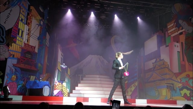 Jan HimSelf: Close Up Magic & Diablo Juggling video preview