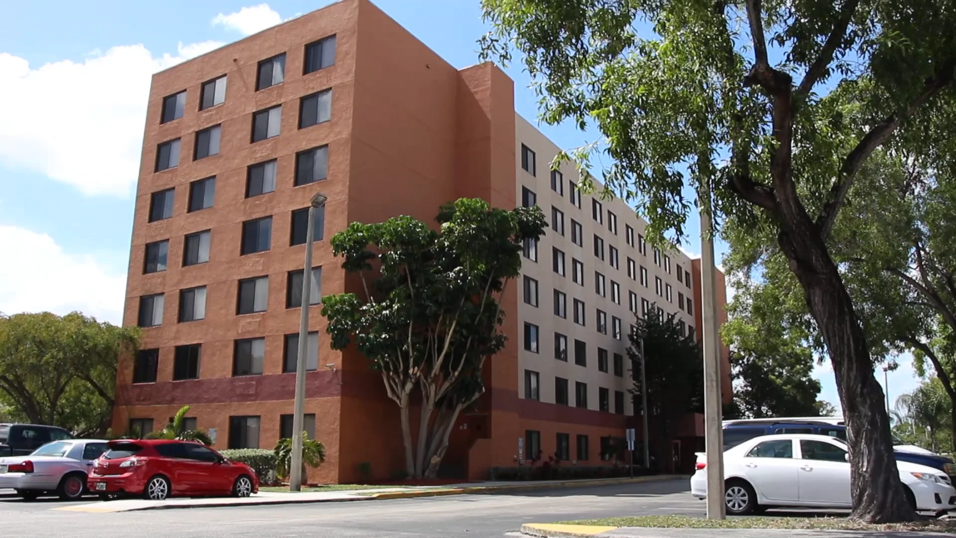 New Horizons in Miami, FL, image size:1920x1080