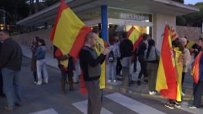 Concentració de suport als agents de la Guàrdia Civil allotjats al càmping Illa Mateua
