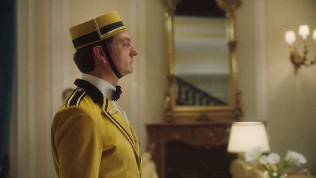 CREDIT SUISSE - The bellboy