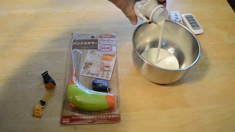 Daiso Hand Mixer Blender Review on Vimeo