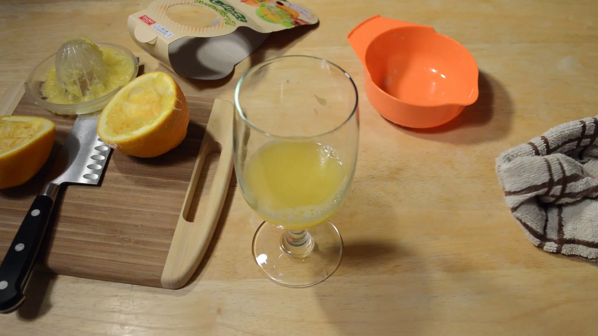 Daiso Hand Mixer Blender Review on Vimeo