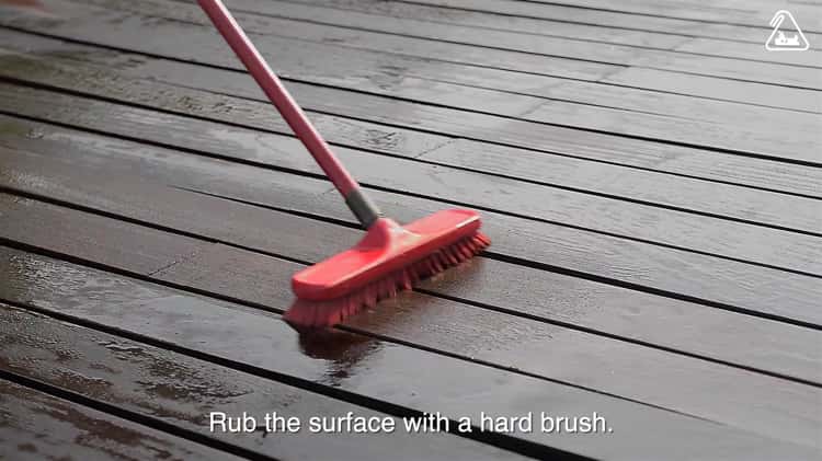 INTENSIVE CLEANING BRUSH 