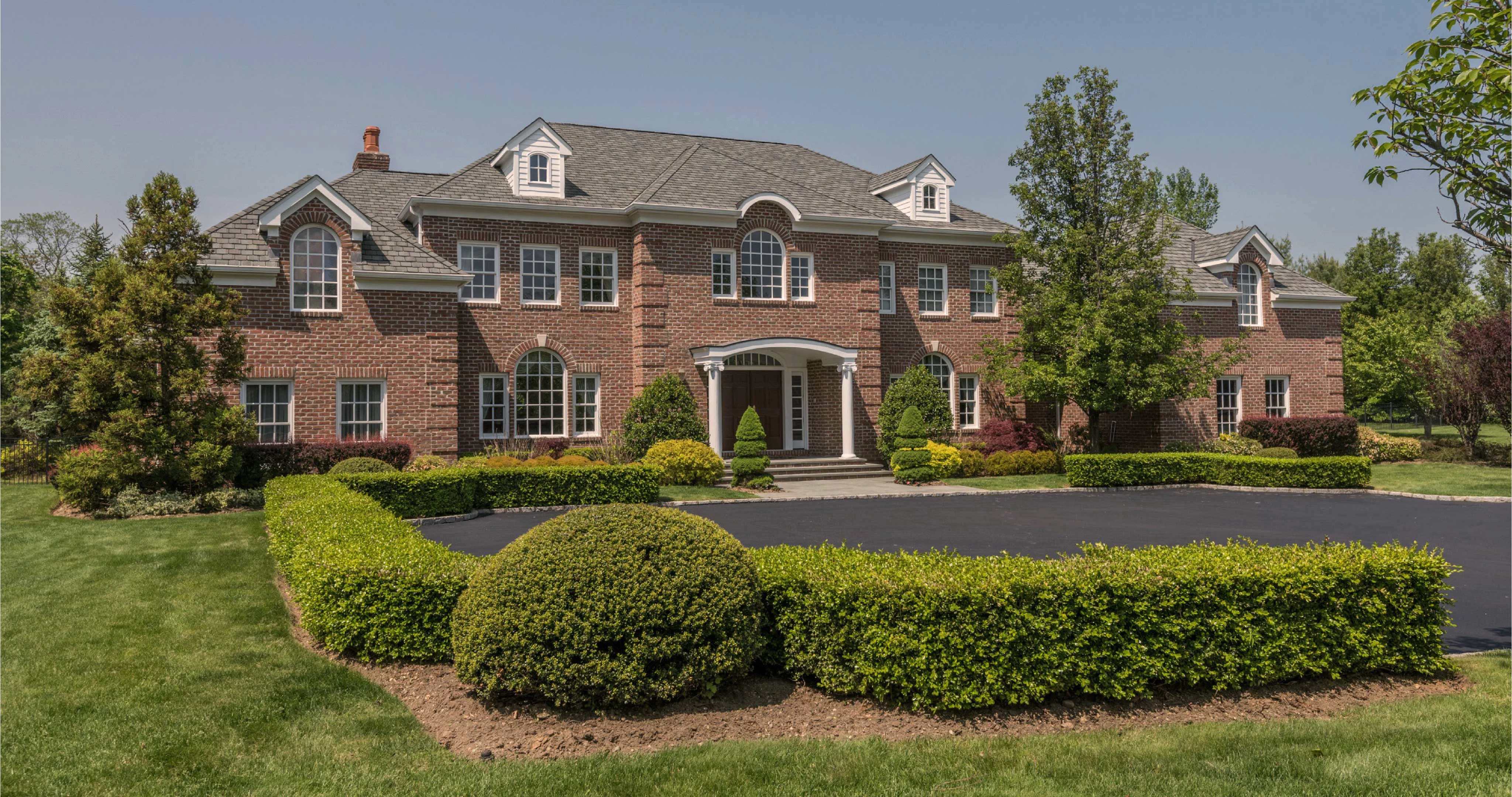 Luxury Property Tour At: 4 Tatem Way, Old Westbury, NY, 11568
