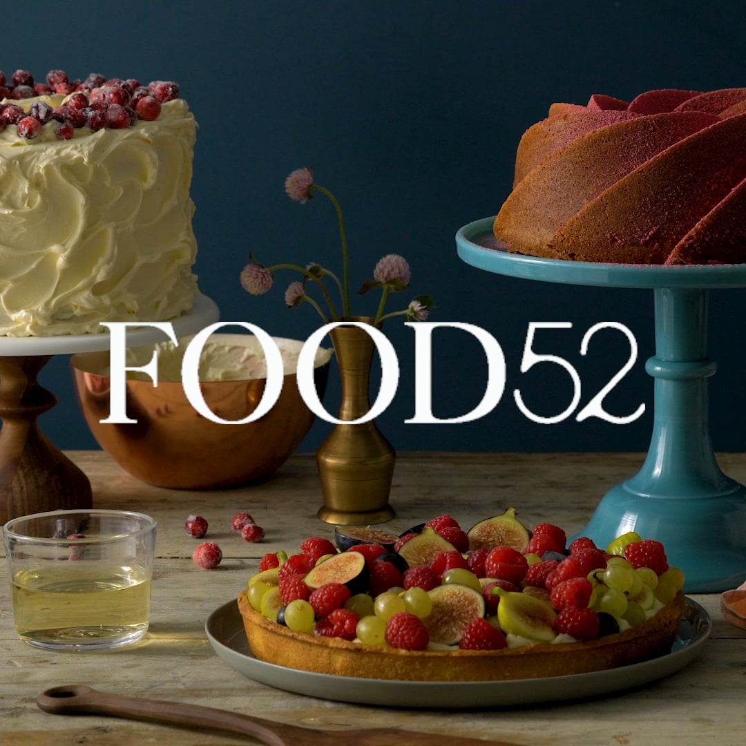 Food52 + Bloomingdale's 3 Ways to Decorate Your Holiday Desserts (No