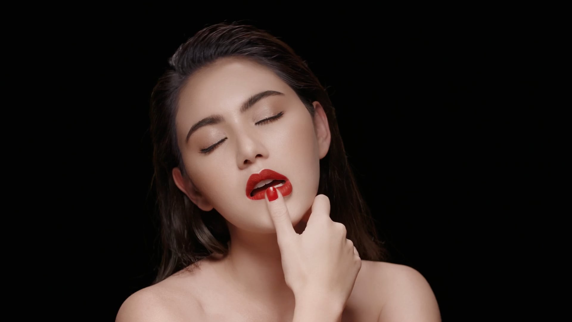 Mistine "Super Matte Beatbox" Director Version