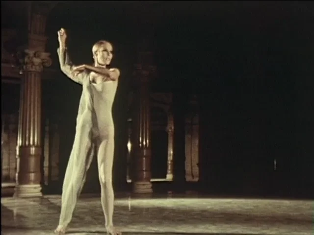 The Tree (fragments of poetics on fire) de Carolyn Carlson Company - DANSE au Théâtre des Champs