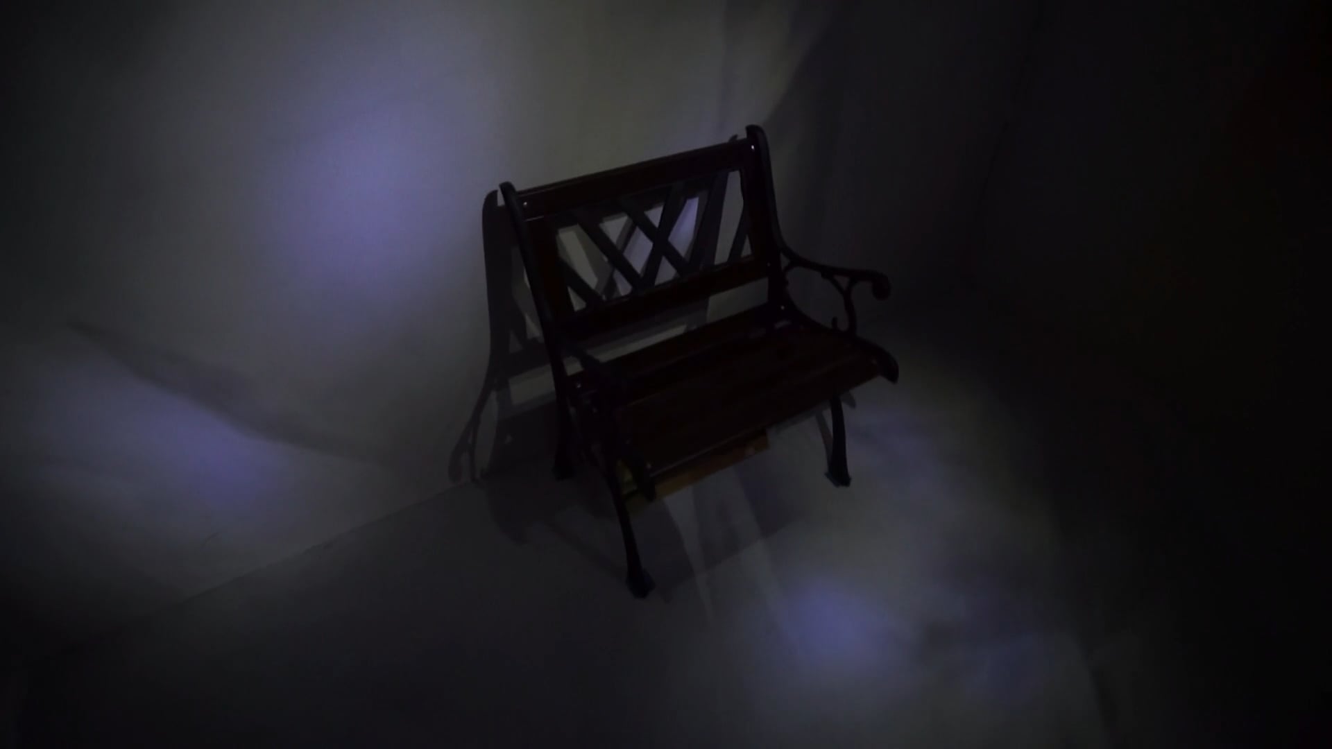 Yuriko Yamamoto. Flash Drawing. Installation. 2016. Gallery G-77, Kyoto, Japan