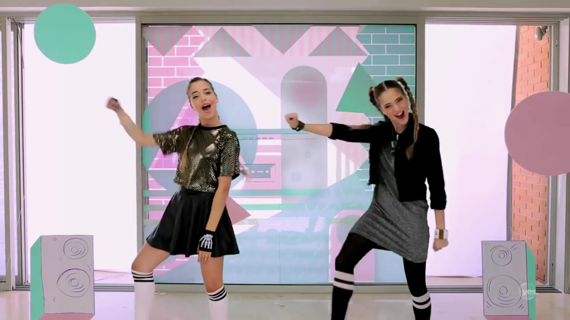 Noy & Hadar Offical Videoclip נוי והדר הרשמי