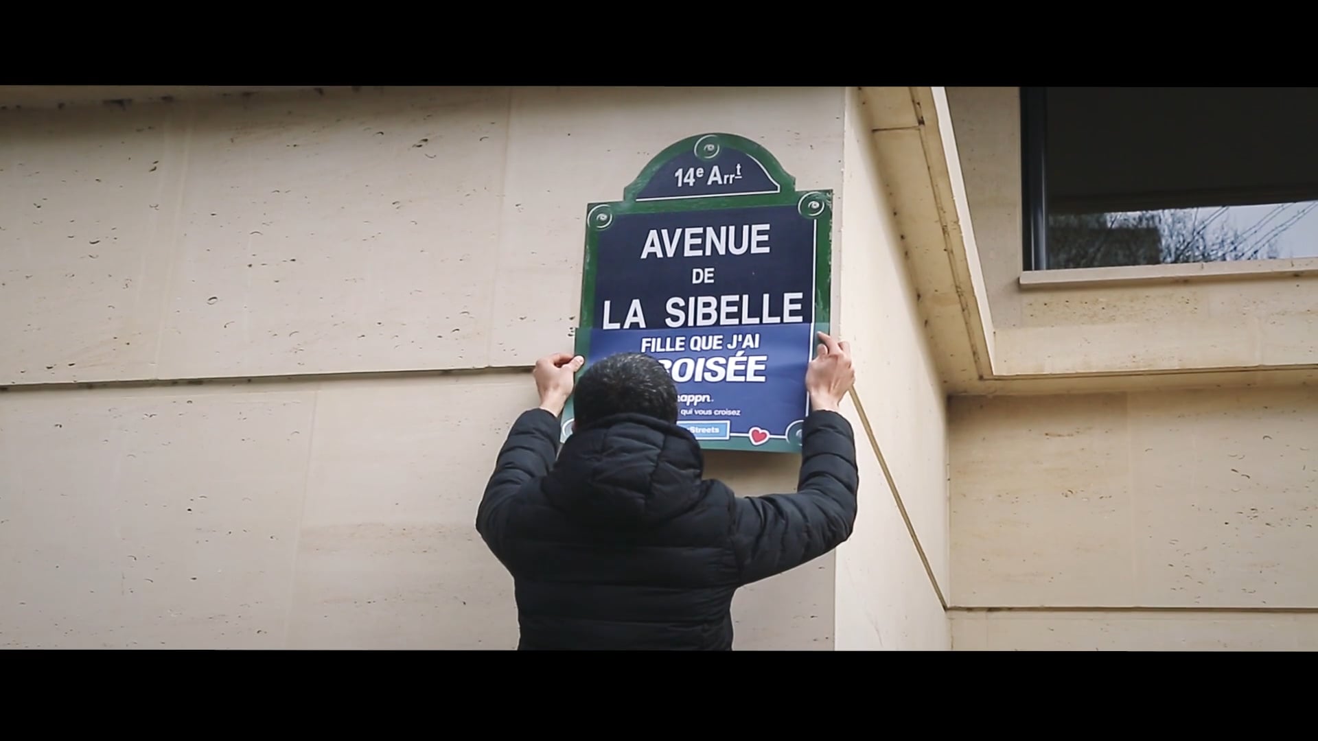 HAPPN - #happnstreets - Détournement de Supports Urbains