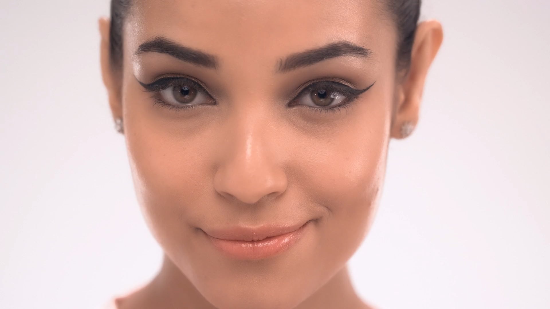 P&G DIY Video - Cat Eyes