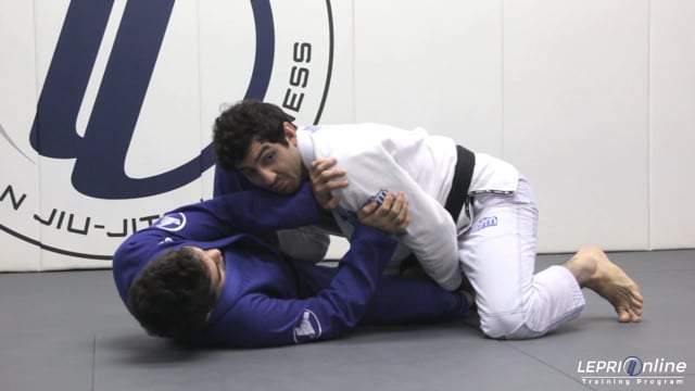 Toreada Pass to Knee on Belly