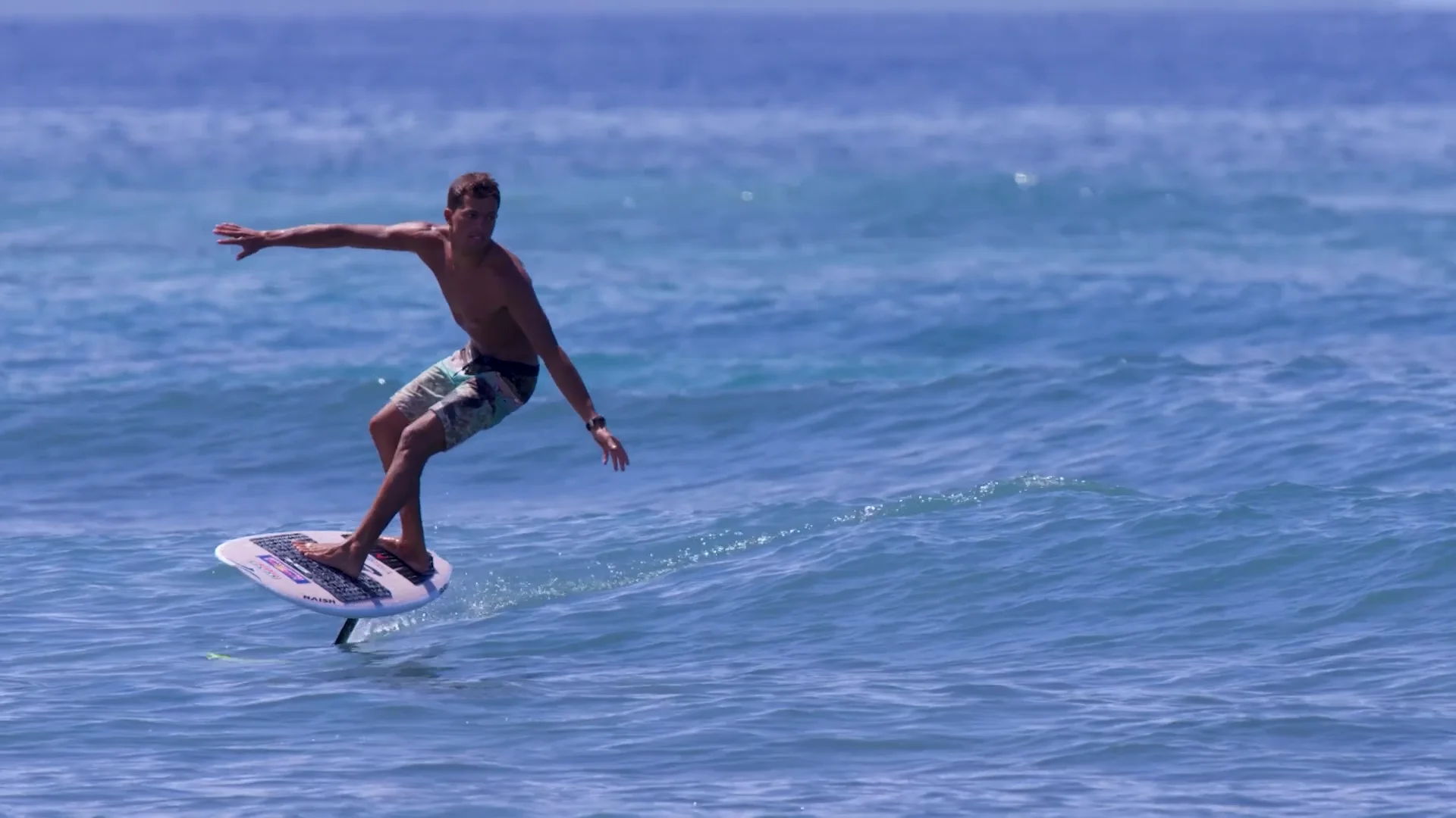 Foil Surfing 101 with Kai Lenny - Foiling Magazine