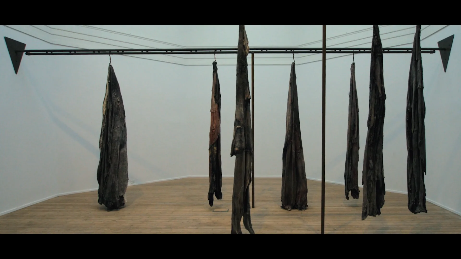 Kunsthal Aarhus: Berlinde De Bruyckere: Embalmed