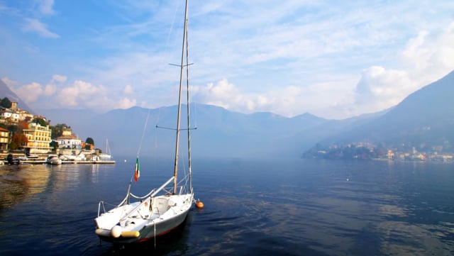Lakefront penthouse in Moltrasio