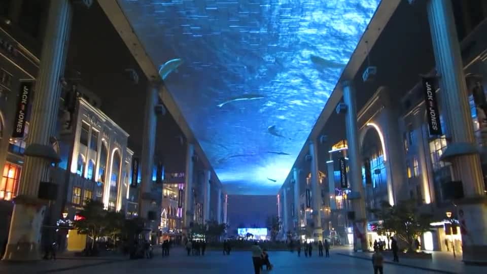 Amazing LED Ceiling Video Display for Shopping Mall, LED screens on ...