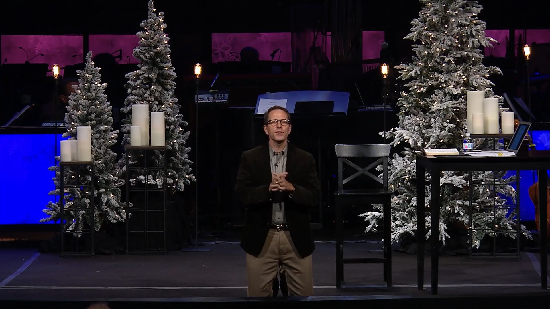 HFBC Message: Christmas Eve Candlelight Service 2017 (Matthew 2:9-11)