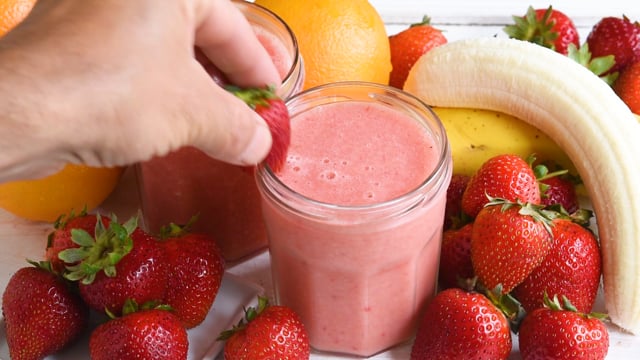 Banana strawberry fruit smoothie