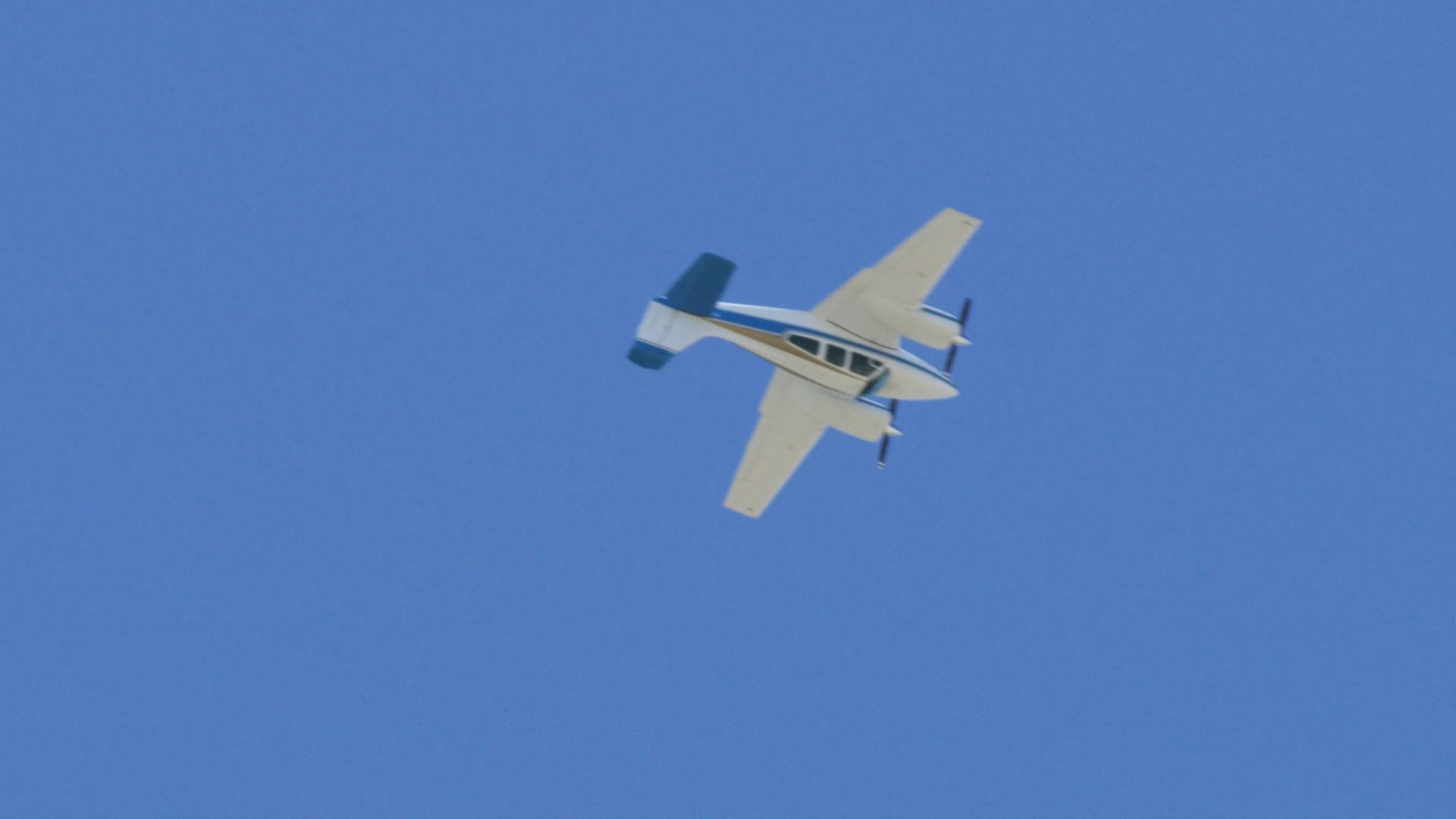 Baron Inverted Pass on Vimeo