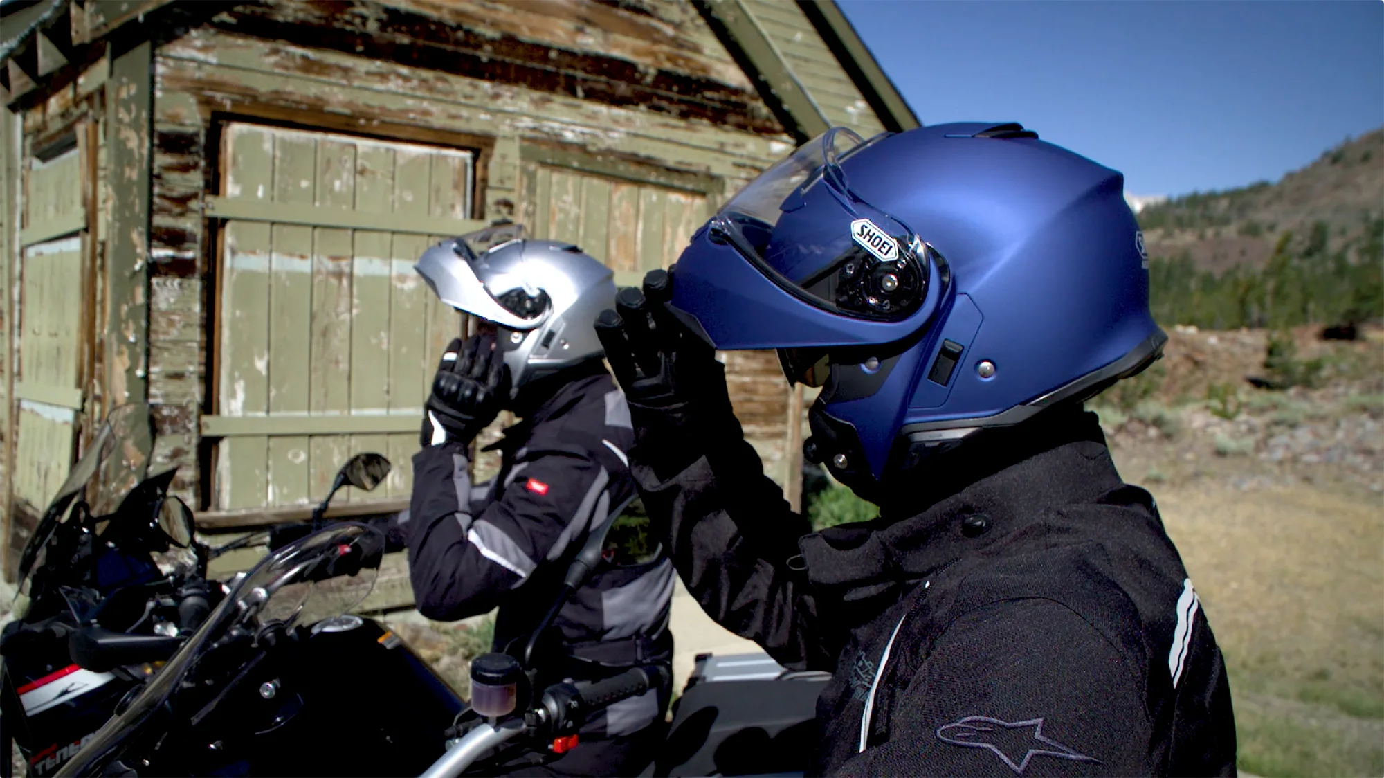 Shoei 2018 Premium Neotec II Motorcycle Sportbike Racing Street