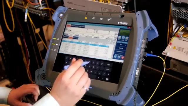 How to use EXFO Optical Spectrum Analyzer (OSA)? on Vimeo