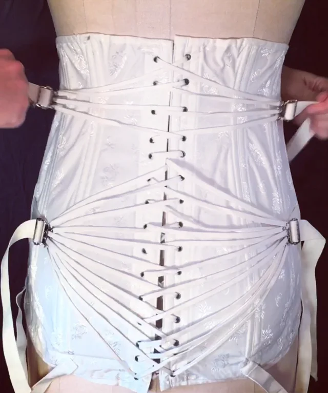 VINTAGE FAN LACING CORSET  #FanLacingFriday A corset girdle from