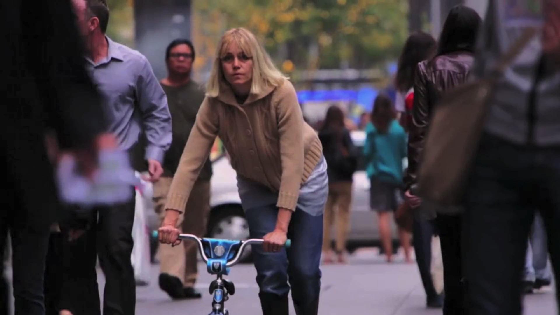 Towheads-March To Theatre