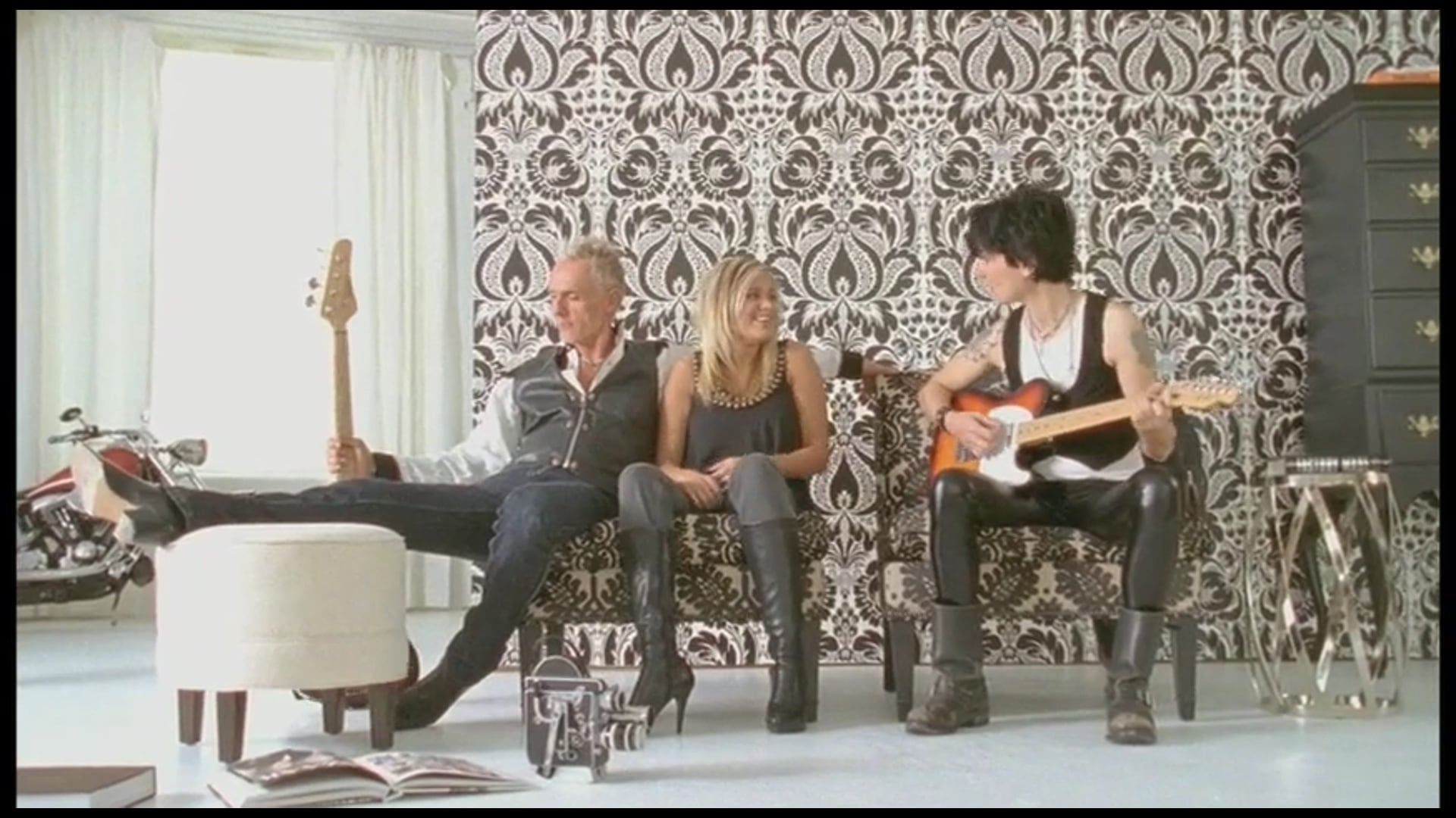 Ethan Allen commercial "New Modern Living"