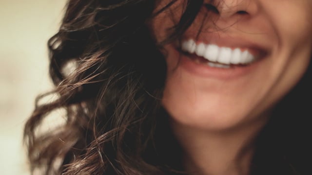 18 Das Wunder des Lächelns