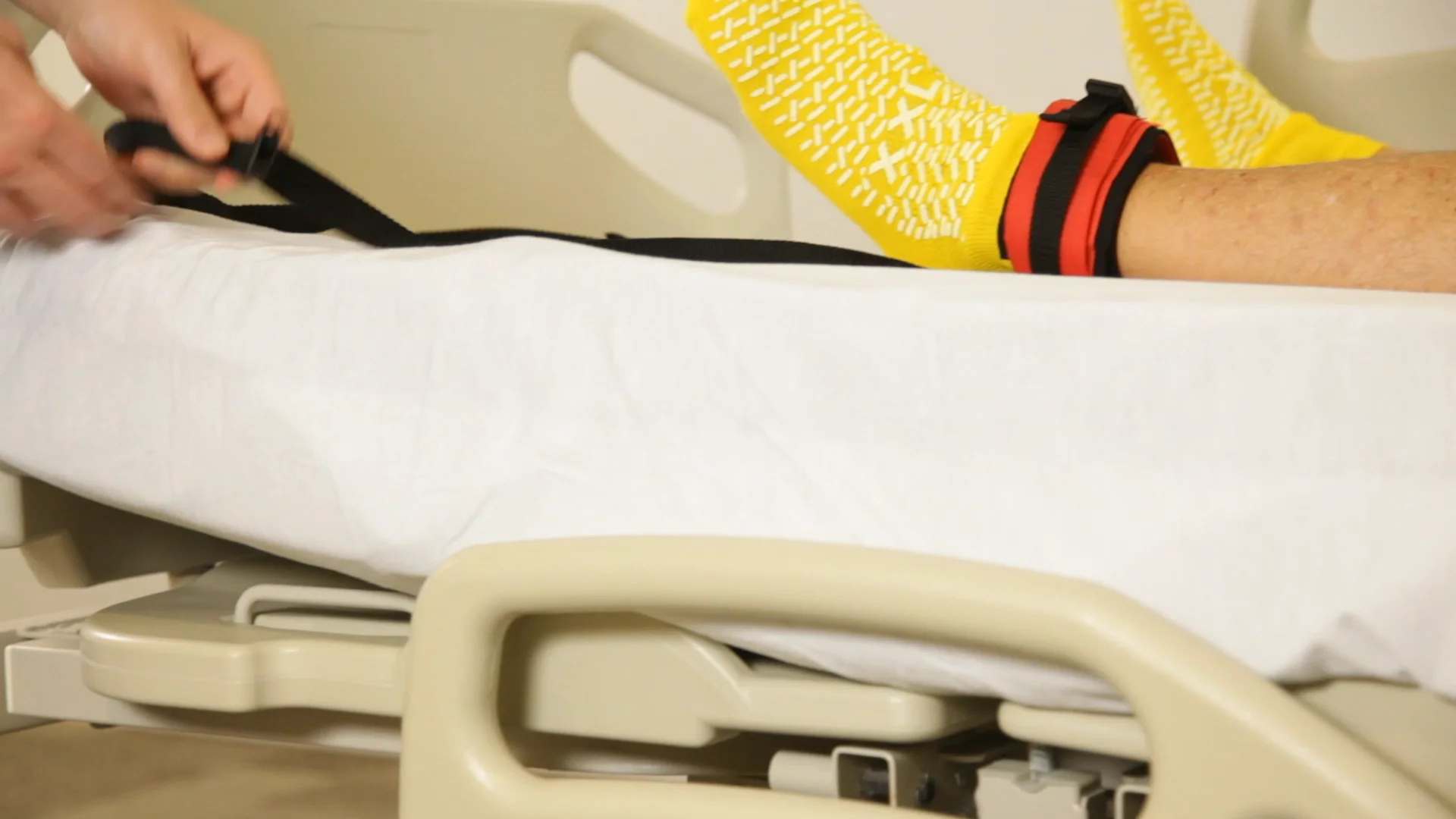 Hard Limb Restraints: Quick-Release Poly Limb Holder: Ankle