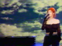 NMA 2003 - Mylène Farmer