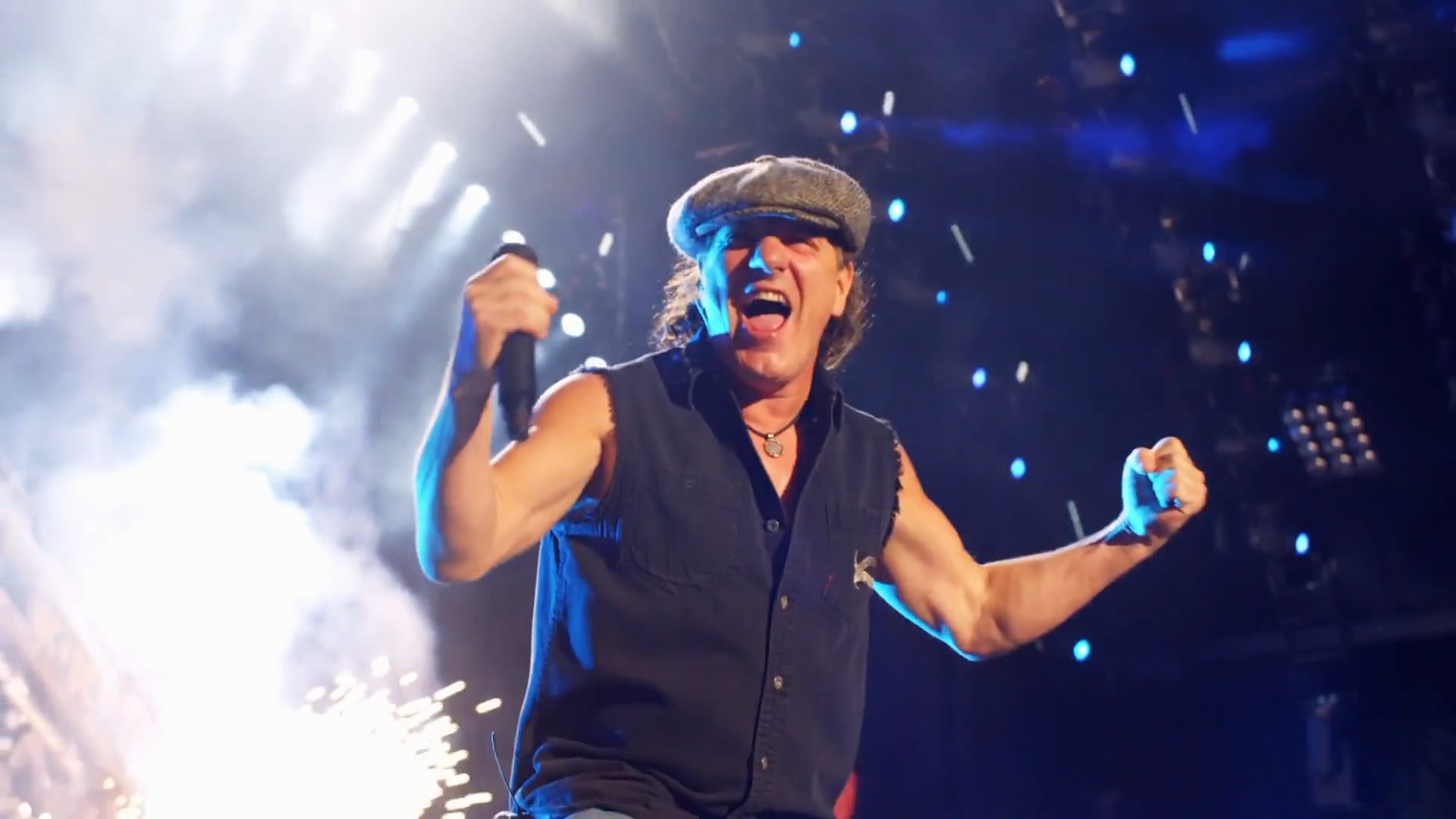 AC/DC - Rock N Roll Train (Live River Plate) on Vimeo