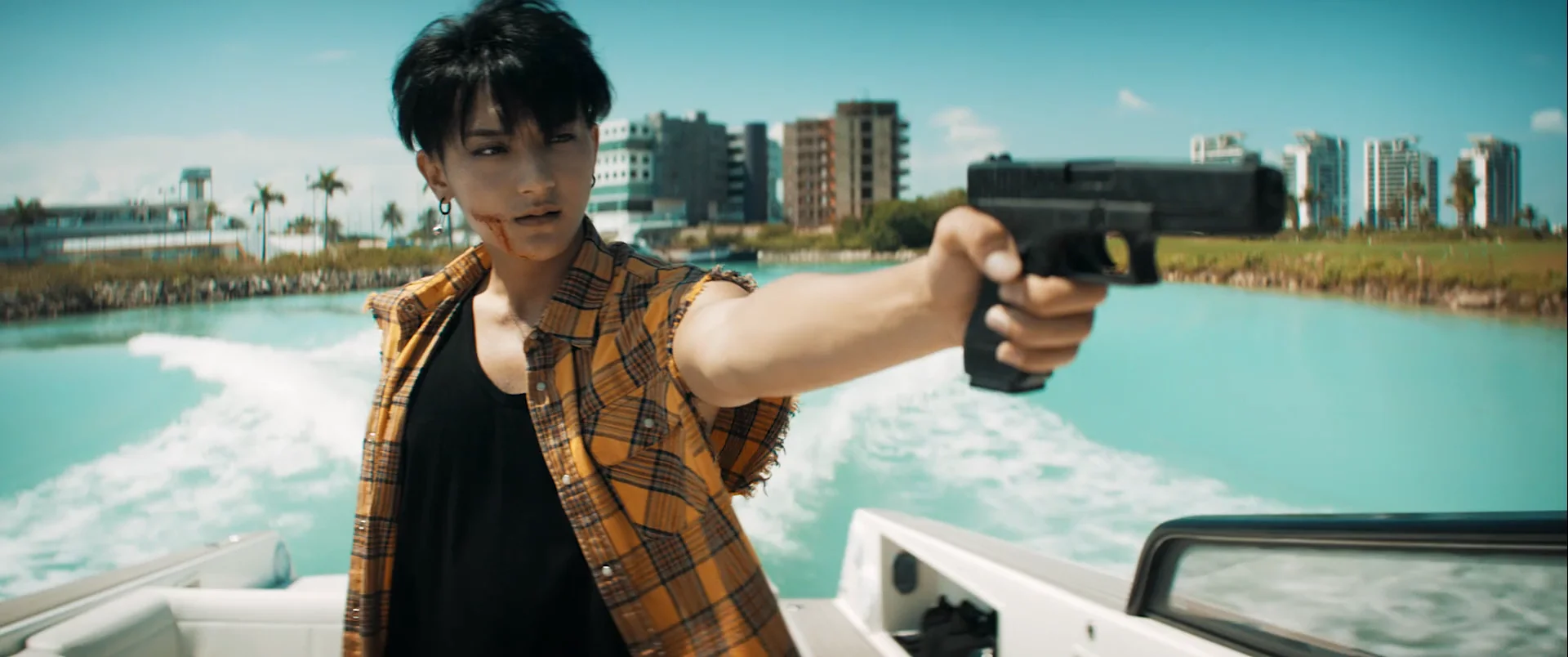Z tao beggar. Beggar z.Тао. ZTAO Beggar девушка из клипа. Хуан Цзытао фильмы.
