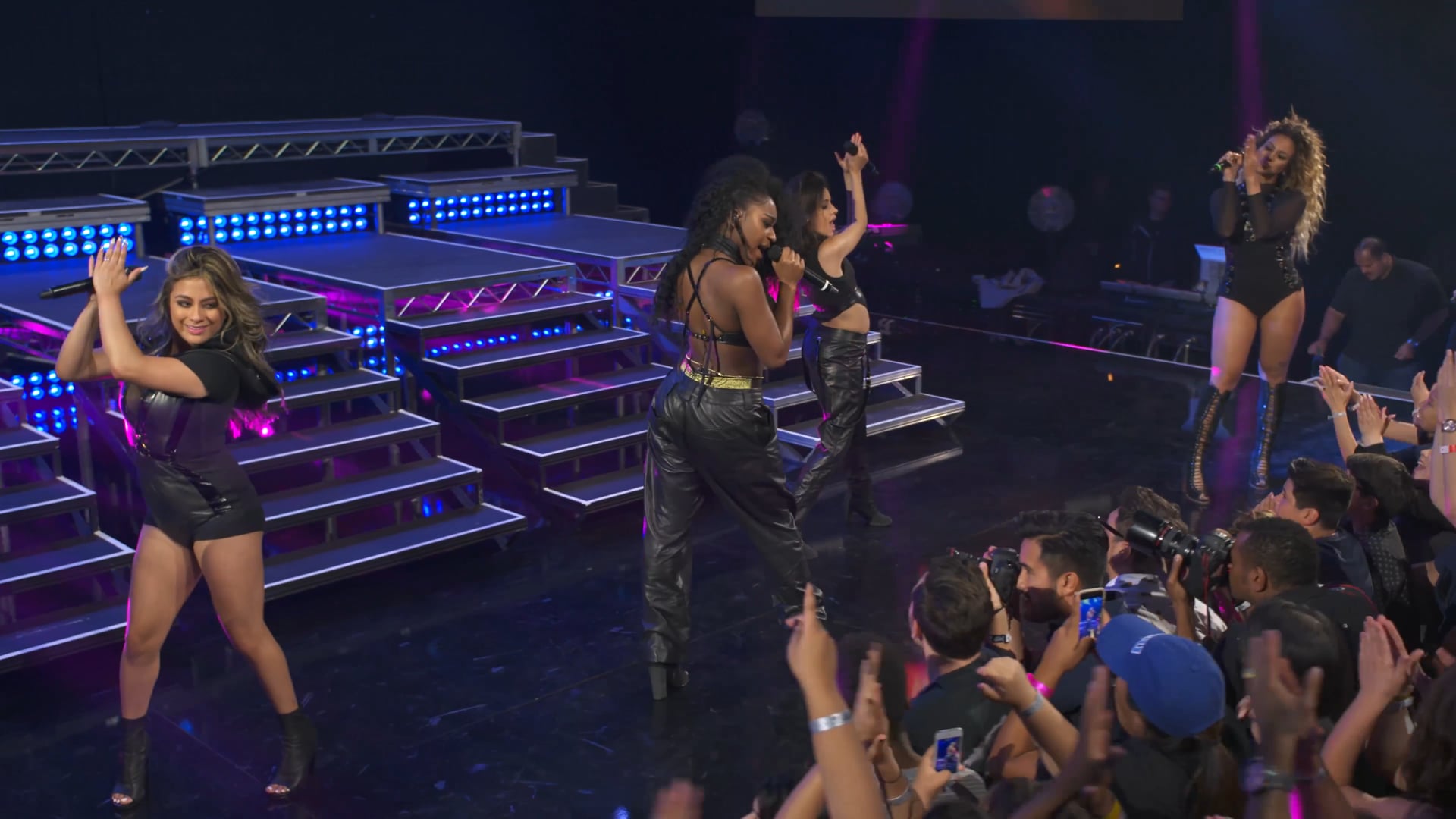 Fifth Harmony - Worth It (Live on the Honda Stage at the iHeartRadio Theater LA)