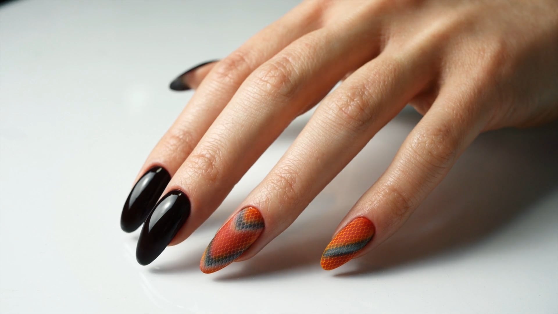 Реклама онлайн - курсов аэрографии on Vimeo