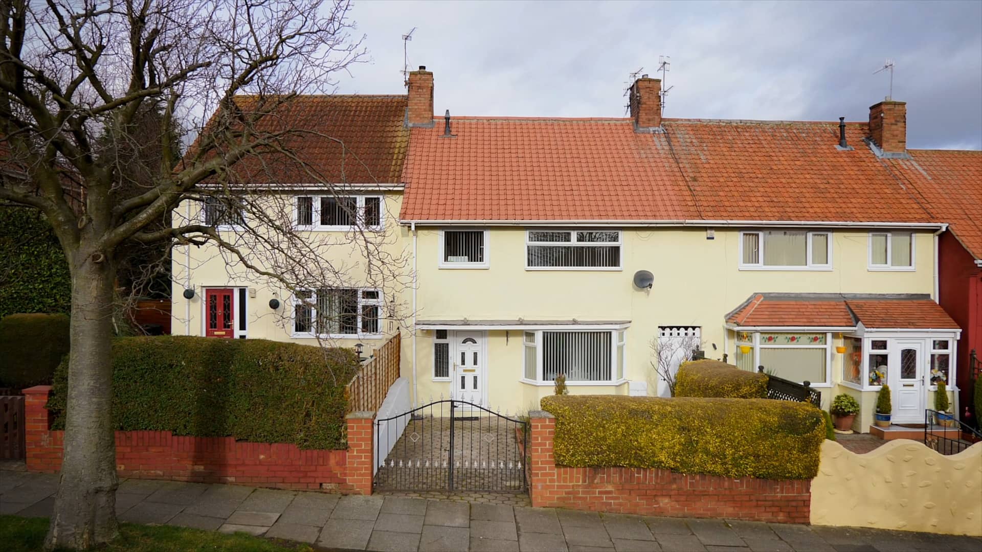 Larchwood Gardens, Lobley Hill Sarah Mains on Vimeo