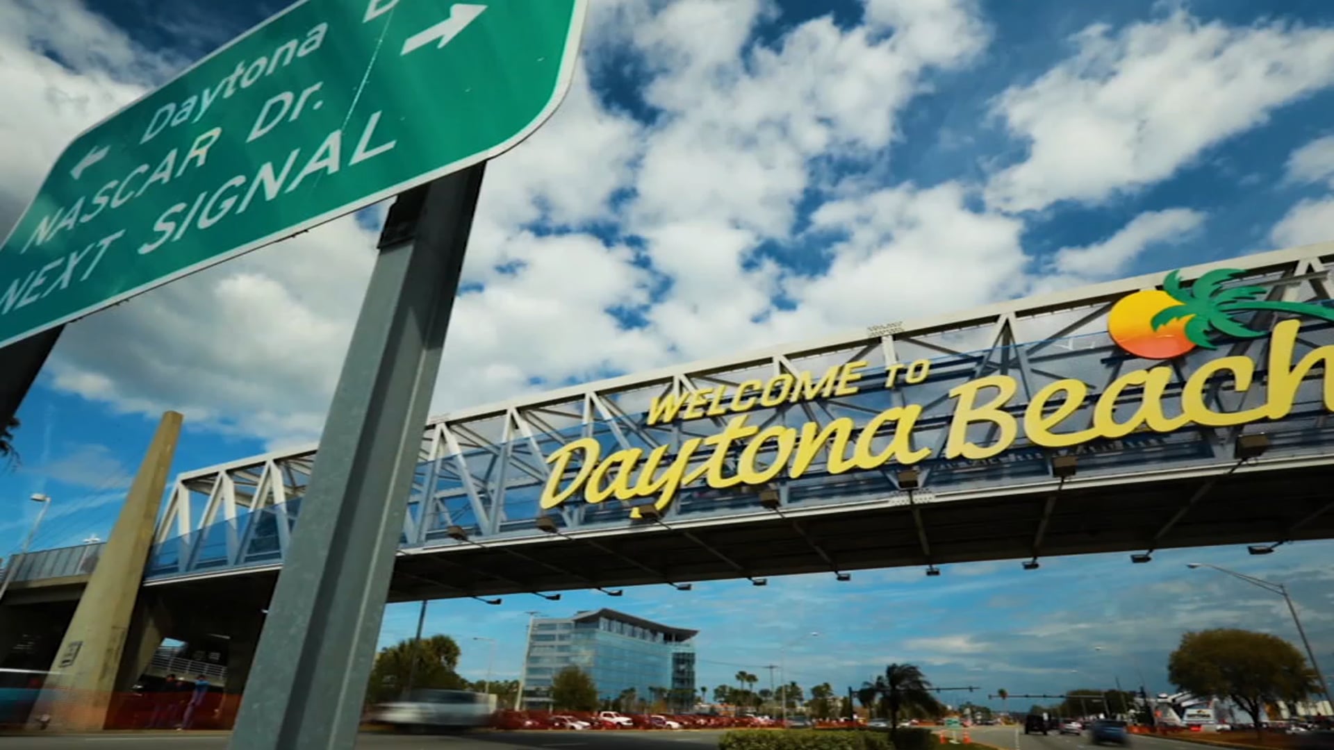 DAYTONA RACEDAY TEASE