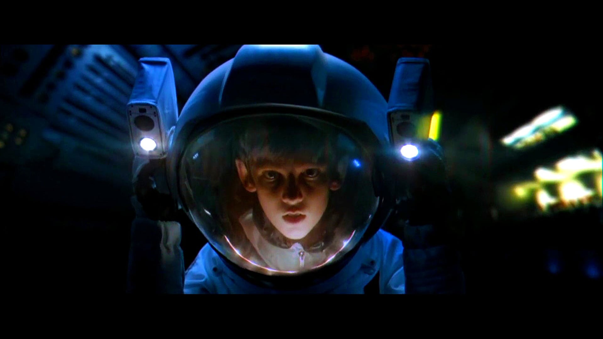 Otros Mundos - Episodio 1: La Luz de la Batalla (Tráiler)