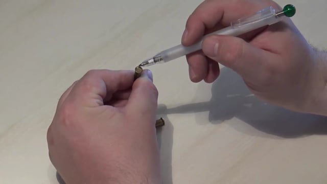 Unterschied Zentralfeuerzündung und Randfeuerzündung