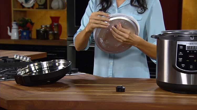 Presto®: How-to-Clean the Presto® Electric Pressure Cooker Plus on Vimeo