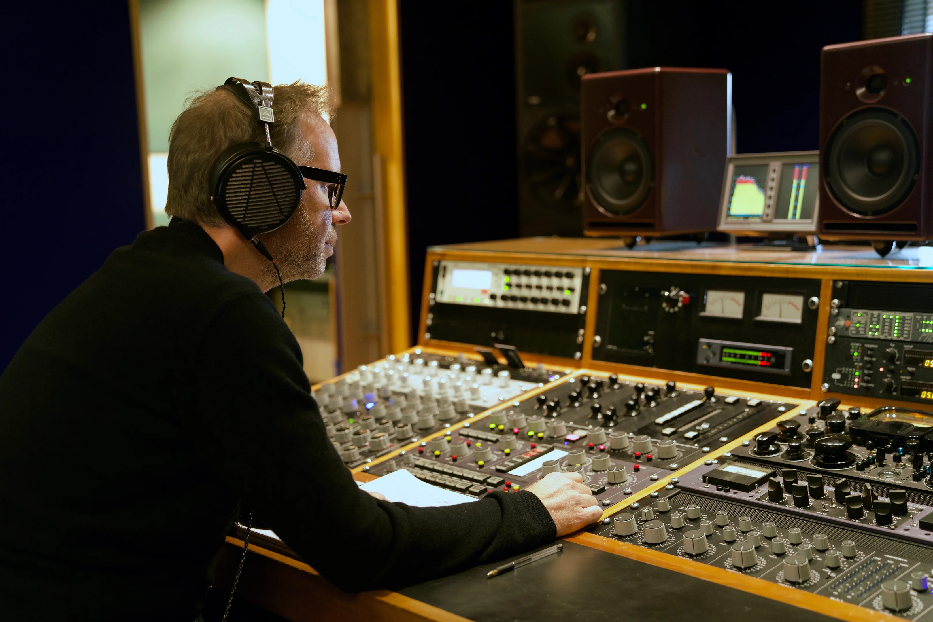 Metropolis Mastering Engineer Stuart Hawkes on the LCD-MX4 - Audeze