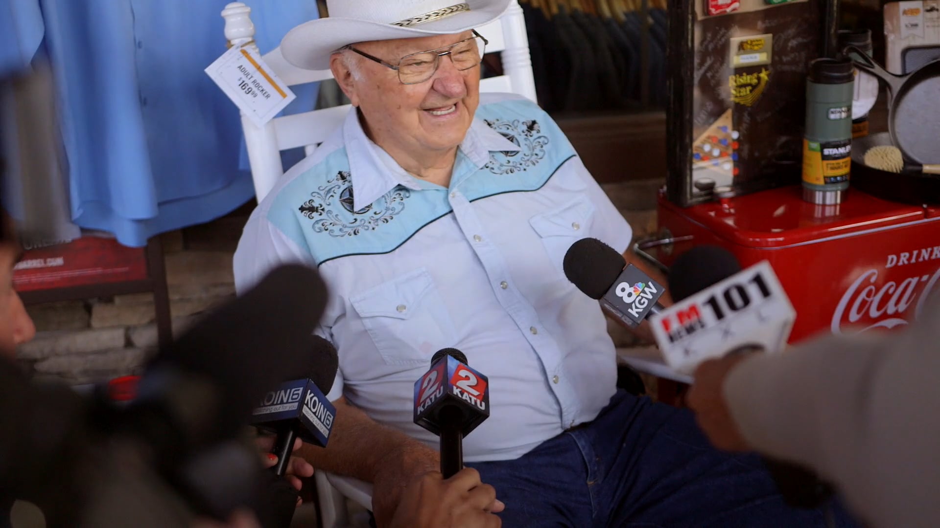 Cracker Barrel - The Yoder's Visit Portland