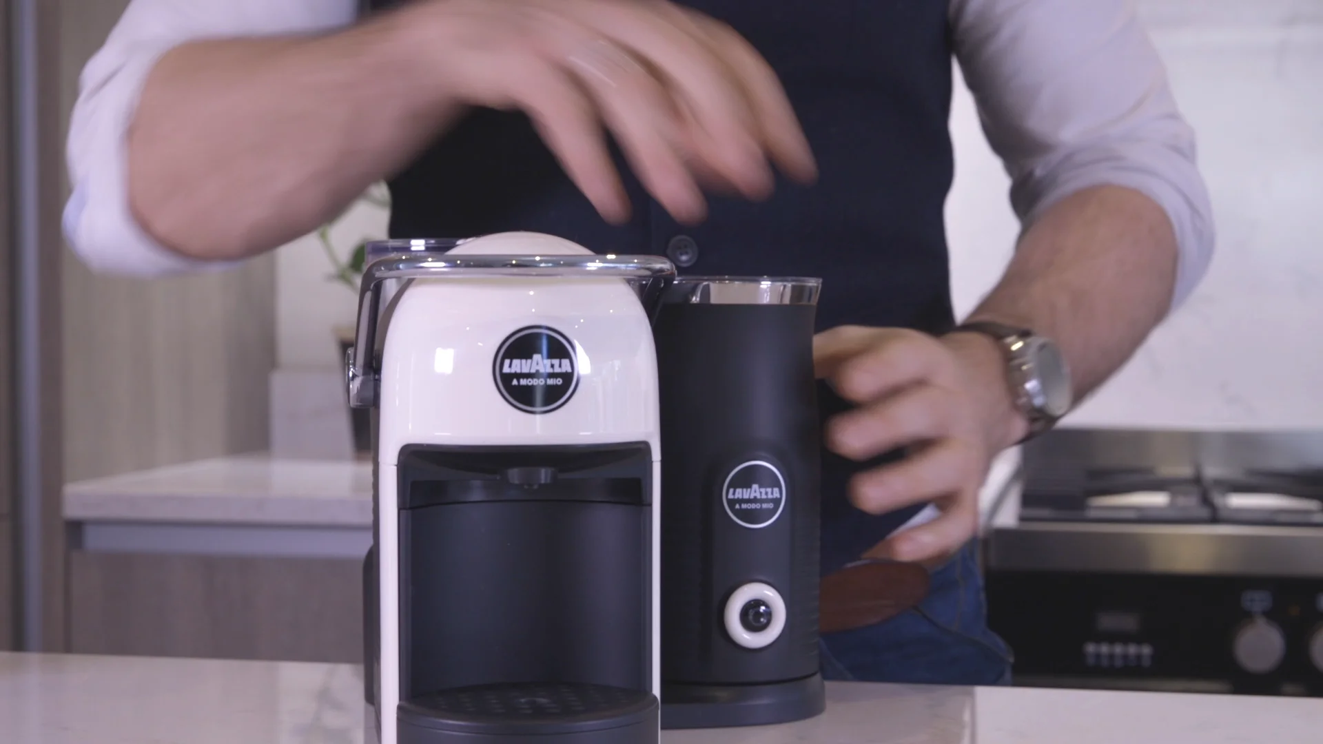 Lavazza Jolie & Milk Coffee Machine