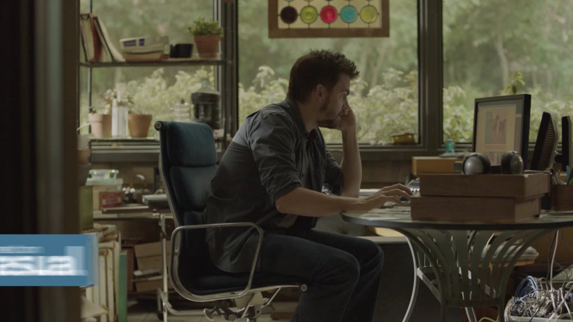 Hulu - Casual Season 2 - Next On -  Episode 206