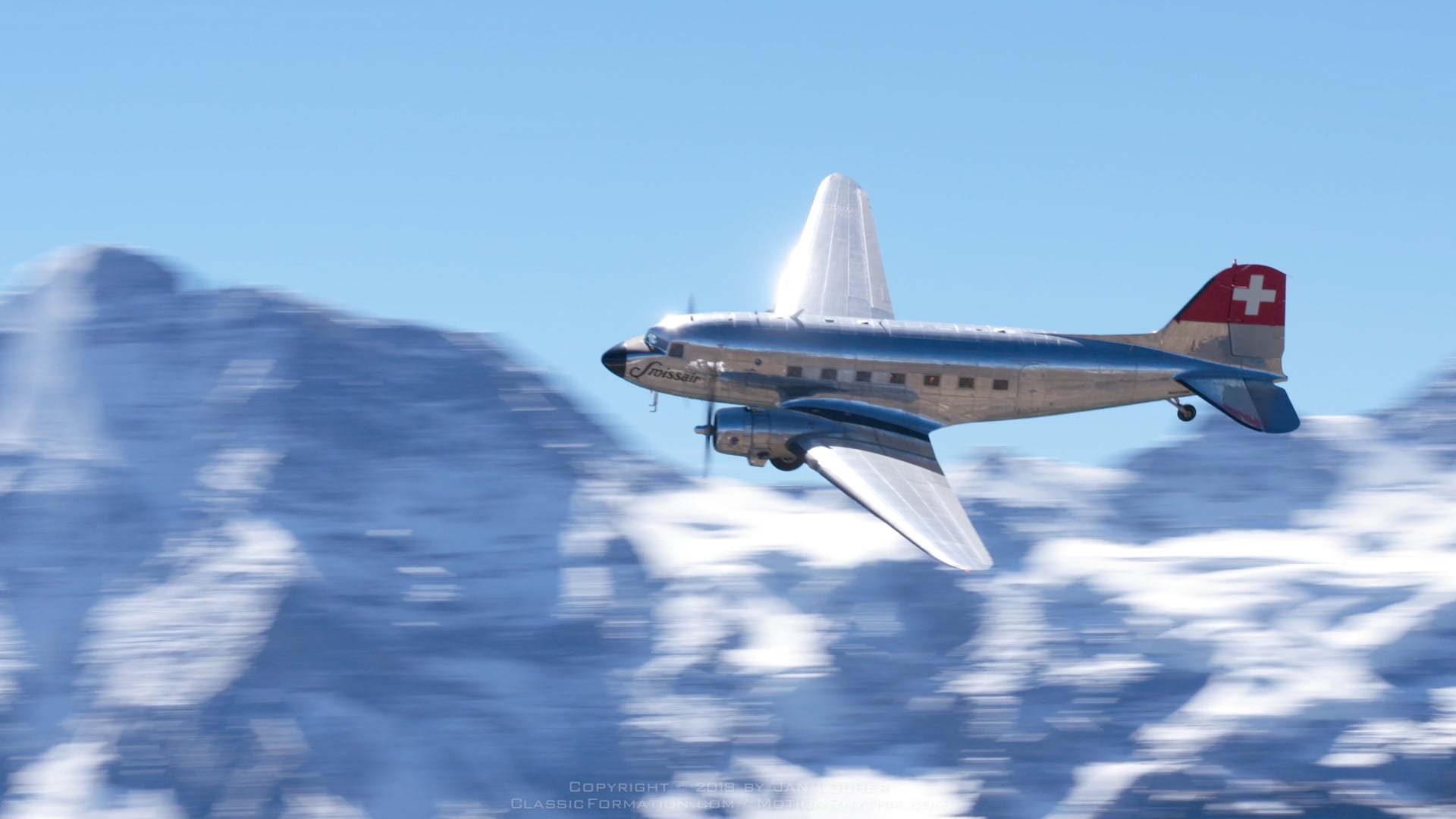 Swissair DC-3 - Wings over the Swiss Alps (4K)