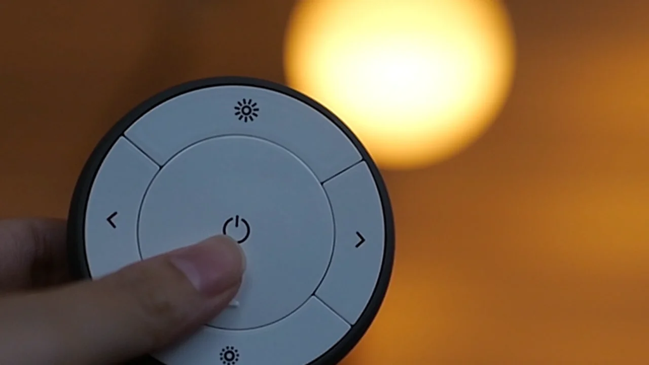IKEAの丸いペンダントランプFADOにスマート照明キットTRADFRIを