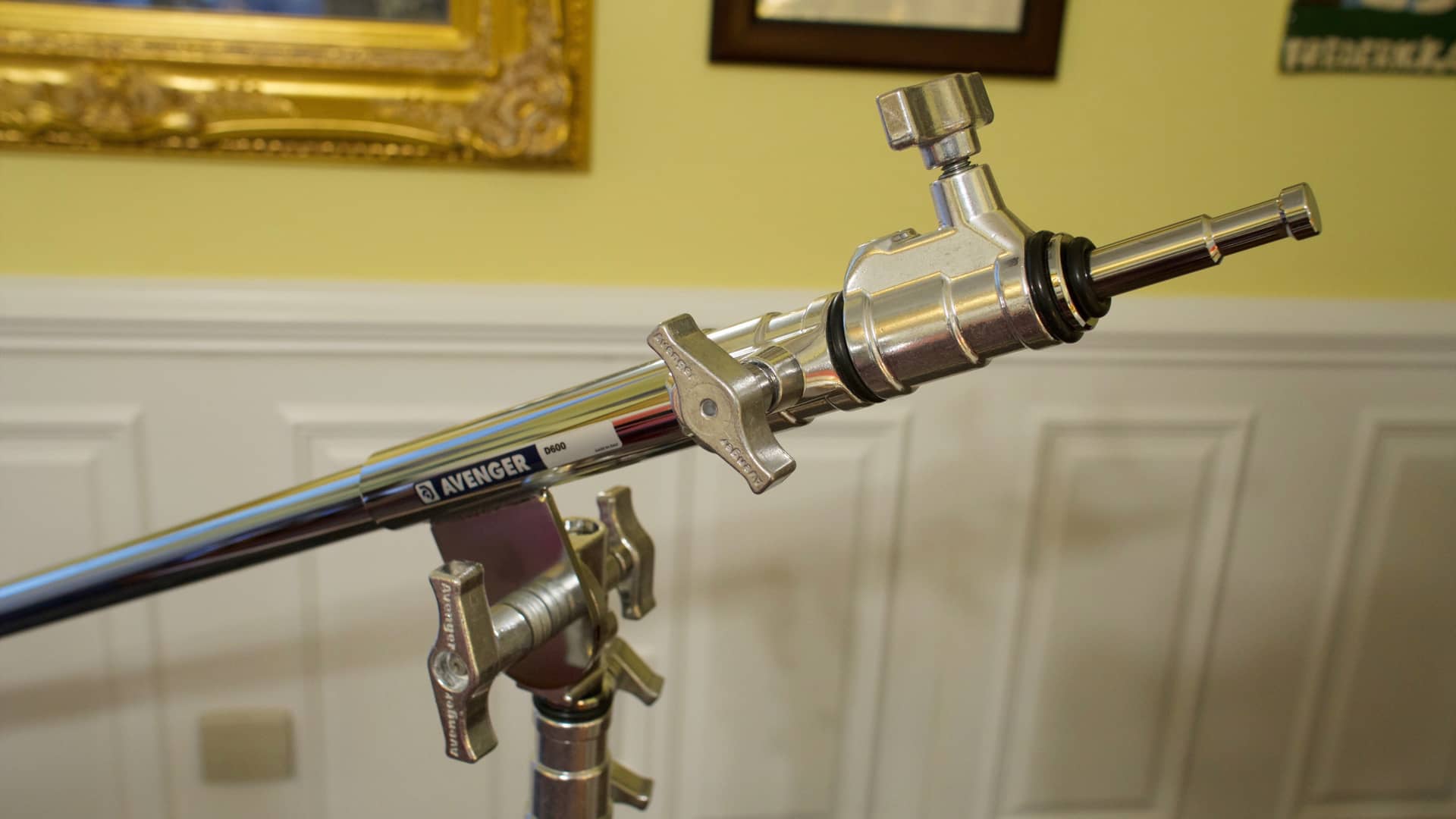 Avenger C Stand and D600 Mini Boom (Chromeplated) on Vimeo