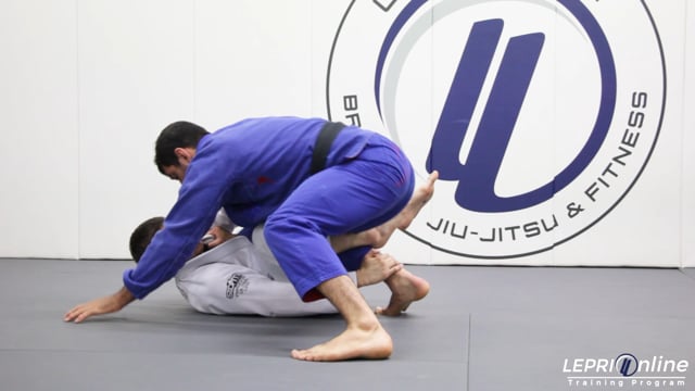 Reverse De La Riva Guard Pass