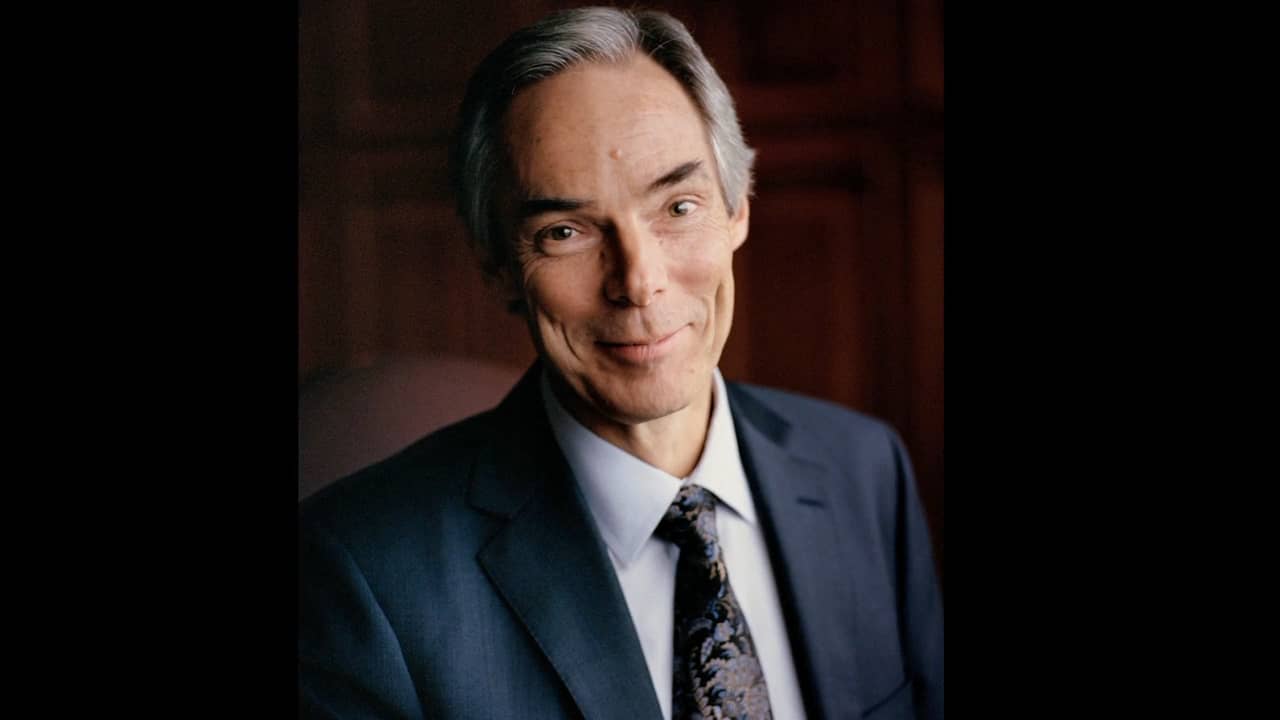 Interview with John Ducker, CEO of Fresenius Kabi on Vimeo