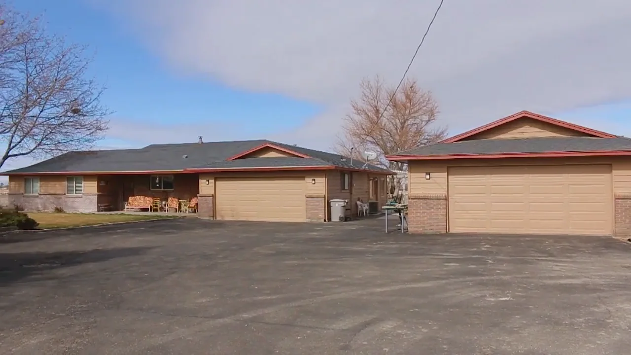 Homes for Sale in Caldwell with acreage 518 Homedale Rd Stacey Budell Delta Land LLC on Vimeo